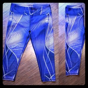 Fabletics Capri Leggings, purple & white